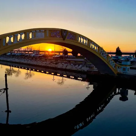 Casa Da Ponte Amarela